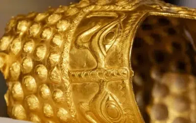 Coiful de la Coțofenești și două brățări dacice, au fost expuse pentru vizionare