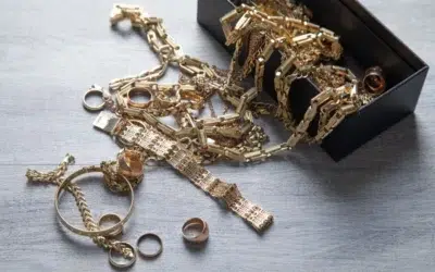 DIICOT a pierdut bijuterii de 250.000 de euro confiscate de la o femeie din Galați