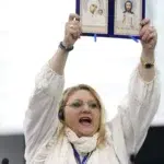 Diana Șoșoacă primeşte un vot decisiv în Parlamentul European pentru ridicarea imunității