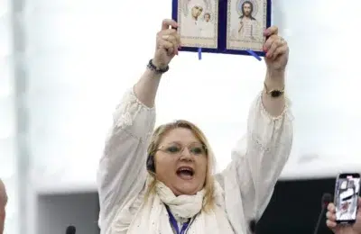 Diana Șoșoacă primeşte un vot decisiv în Parlamentul European pentru ridicarea imunității