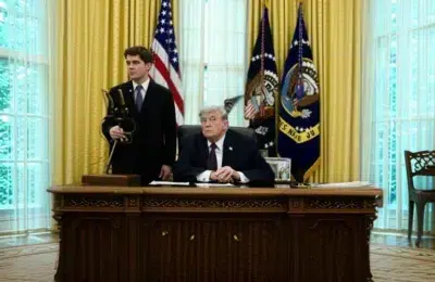 Justiția americană îi dă liber lui Trump să păstreze documentele de la Casa Albă