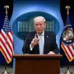 În SUA, democrații cer demiterea lui Trump după amenințarea la adresa Iranului