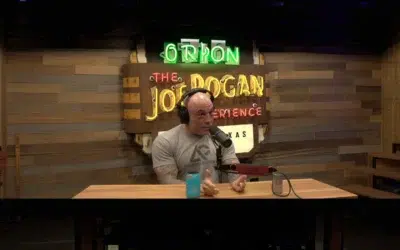 Joe Rogan râde de explicația lui Trump pentru imaginea cu Iisus – credea că e doctor