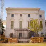 Trump, furios pe un judecător, acuză blocarea proiectului de 400 mil. dolari de la Casa Albă