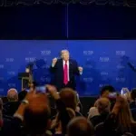 Trump numește războiul cu Iranul o diversiune după doar două luni de conflict