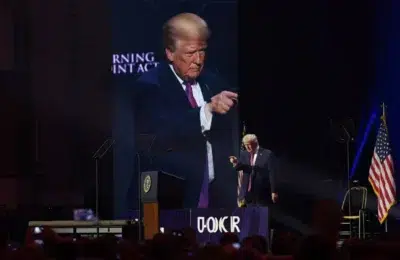 Trump atacă dur NATO și susține că alianța a fost absolut inutilă