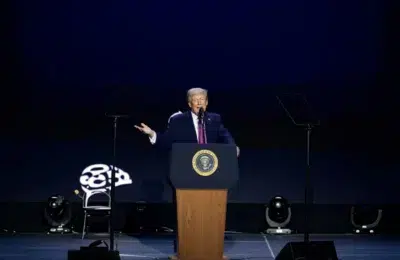 Trump a jucat cartea nebuniei pentru a aduce Iranul la masa negocierilor