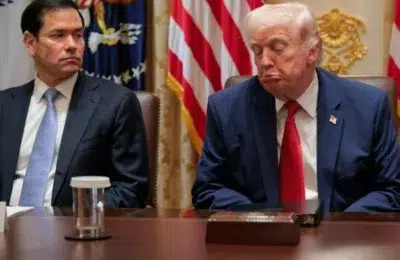 Aprobare de doar 37% Trump neaga ca Israel l-a impins in razboiul cu Iranul