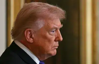 Trump o numește ‘low IQ’ pe judecătoarea Jackson de la Curtea Supremă