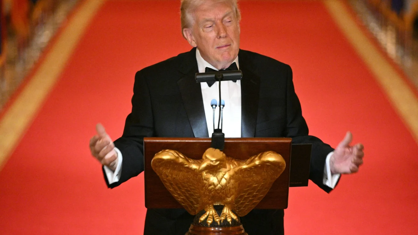 Prezența lui Trump la cina jurnaliștilor de la Casa Albă aprinde dezbateri aprinse