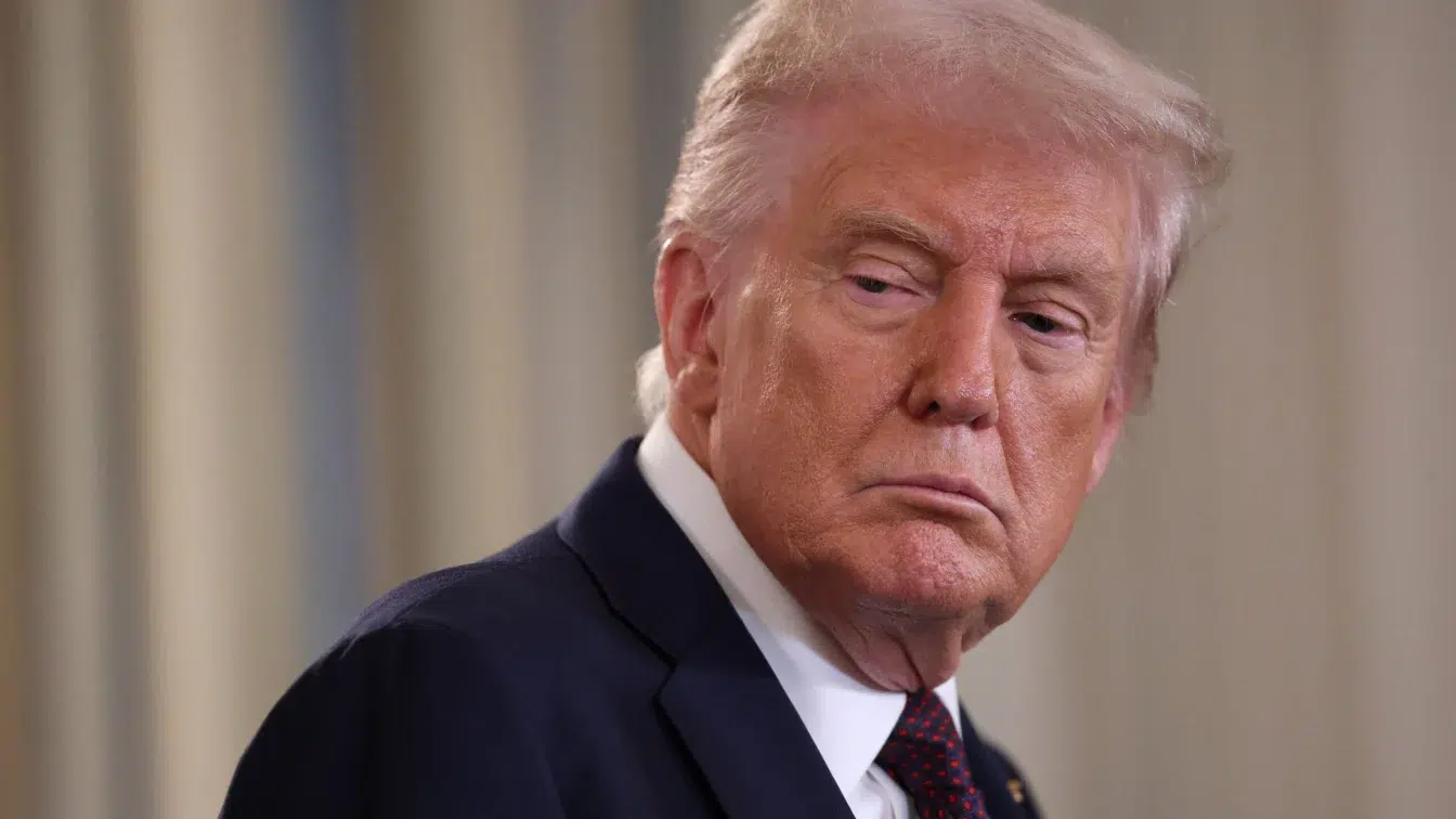 Peste 350 de jurnaliști protestează împotriva cinei lui Trump cu presa