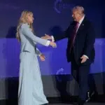 Erika Kirk, pe scenă cu Trump după amenințări grave la adresa sa