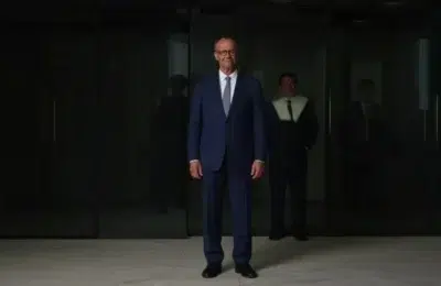 Ministrul de Interne oprește majorarea de 65.000 de euro a cancelarului Merz