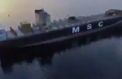 Iranul capturează o navă în Strâmtoarea Ormuz şi Trump amenință fără ocolișuri, cu o intervenție militară