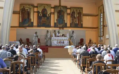 Izvorul Tămăduirii 2026 pică pe 17 aprilie și are tradiții care se respectă