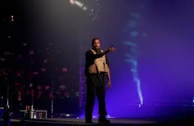 Liderul evreilor din UK îl pune la zid pe Kanye West Nazismul nu aduce profit