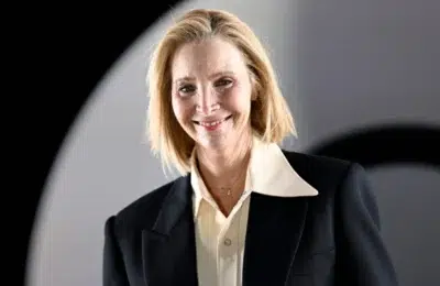 Lisa Kudrow – 15 scenariști Friends își discutau fanteziile sexuale cu Aniston