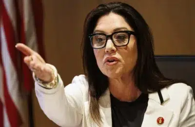 Secretarul Muncii Lori Chavez-DeRemer din SUA demisionează după 13 luni pe fondul unor acuzații grave