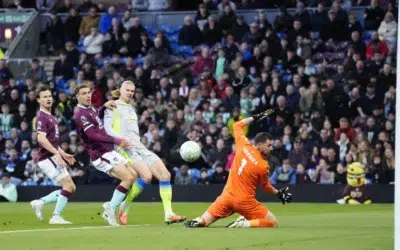 Manchester City urcă pe primul loc după golul 35 al lui Haaland care retrogradează Burnley