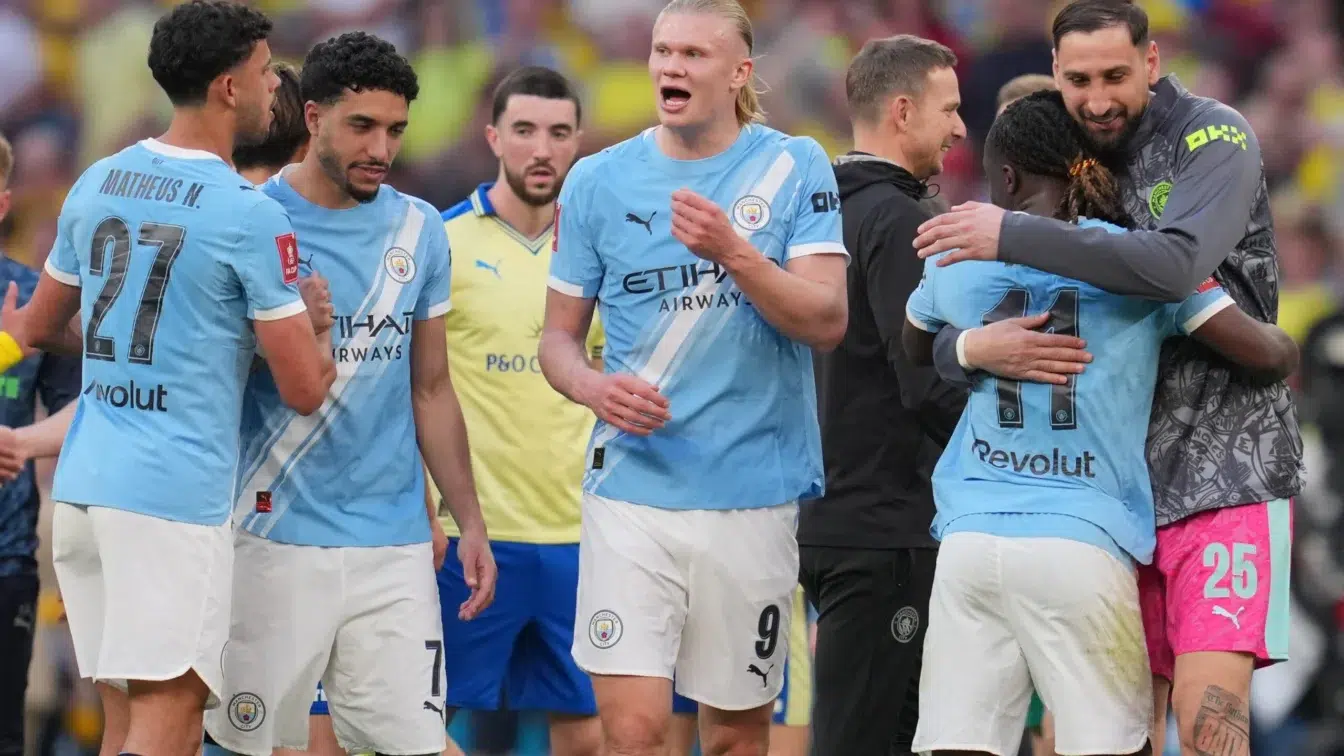 Manchester City câștigă cu 2-1 semifinala Cupei Angliei după o sperietură uriașă