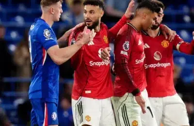 Manchester United învinge Chelsea cu 1-0 și se apropie de Champions League