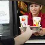 McDonald’s aduce meniul sub 3 dolari dar elimină o ofertă îndrăgită