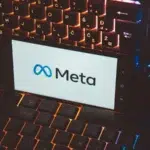 Meta obligă angajații să antreneze AI și anunță concedieri pentru 10% din personal