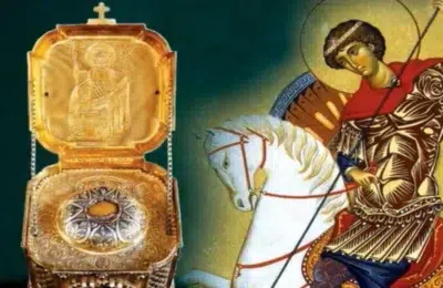 Capul Sfântului Gheorghe ajunge pentru prima dată în România de pe Muntele Athos