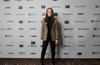Natalie Portman la 44 de ani anunta ca este insarcinata cu al treilea copil