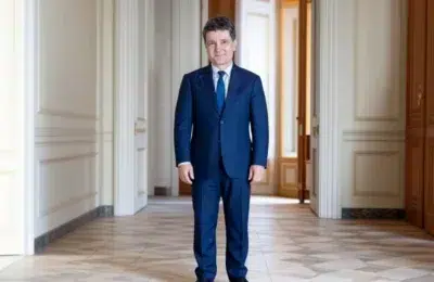 Cum este etichetat Nicușor Dan şi care sunt criticile dure la adresa elitei politice românești?