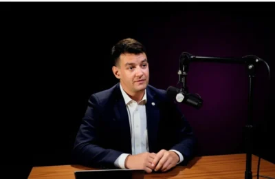 Vlad Popescu este antreprenorul care a pornit un startup într-un grajd şi are acum fabrici în SUA și Brazilia