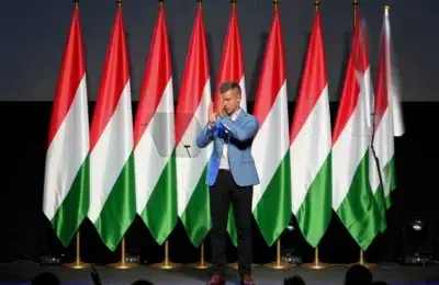 Peter Magyar suspendă presa de stat din Ungaria după victoria zdrobitoare