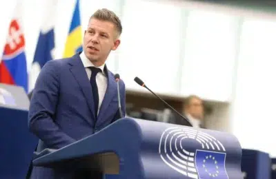 Péter Magyar are încă, interzis să vorbească pentru PPE în Parlamentul European