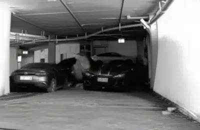 Un Porsche de 500 CP de 208.000 de euro a fost furat sub ochii proprietarului