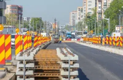 Trafic de o oră pe 3 km în Ghencea unde se montează primele șine de tramvai