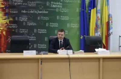 Primarul Capitalei Ciucu taie 772 de posturi și comasează 10 instituții