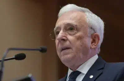 Mugur Isărescu spune despre raportul de 800 de pagini că atacul la Robor este o confuzie publică