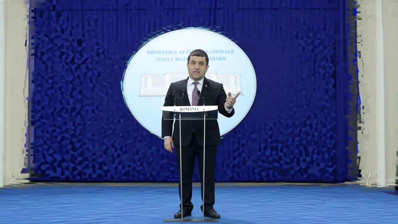 USR amenință PSD, fără negocieri pentru guvernare dacă Guvernul Bolojan cade