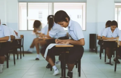Elevii de clasa a XII-a află astăzi notele la Simulare BAC 2026