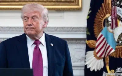 Iranul declară Strâmtoarea Hormuz imposibil de redeschis, 31 de nave întoarse din drum