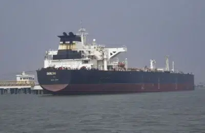 Un petrolier chinez a fost primul care a spart blocada SUA în Strâmtoarea Ormuz