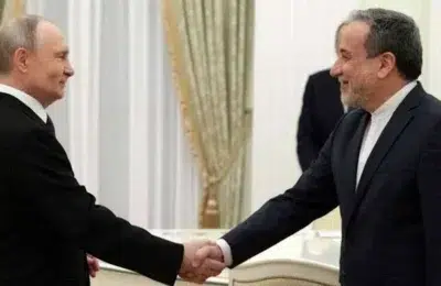 Vladimir Putin îl primește pe șeful diplomației iraniene în plin blocaj cu SUA