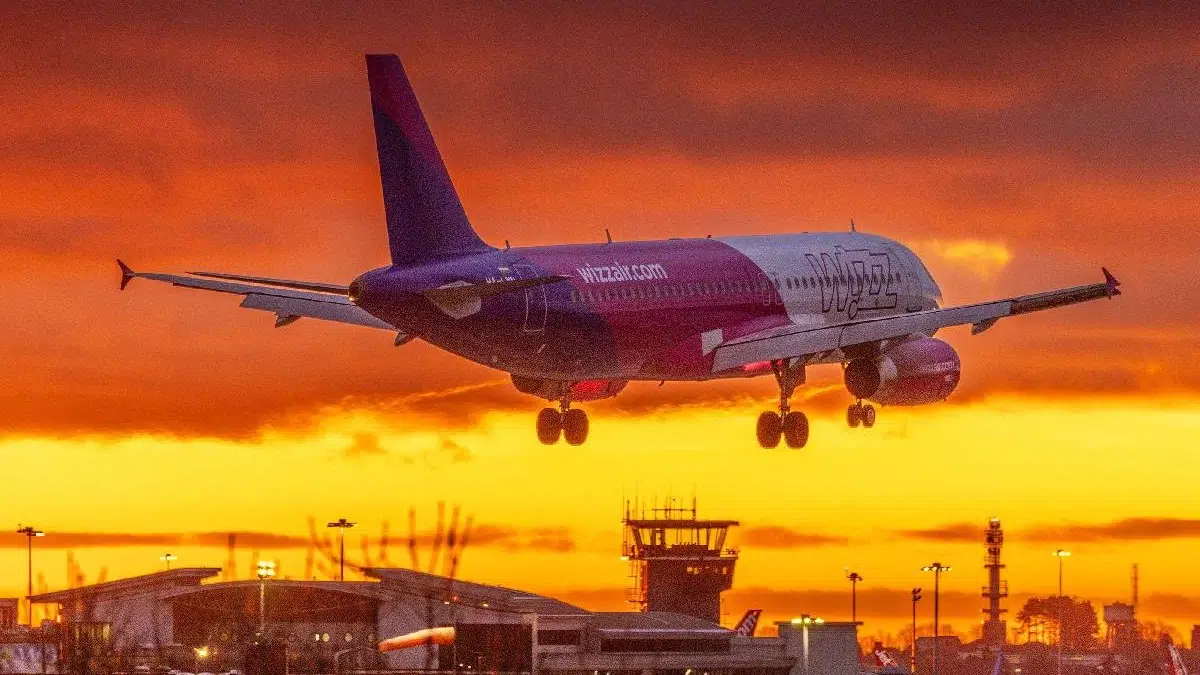 Care este condiţia în care Wizz Air testează internet la bord pe 5 avioane?