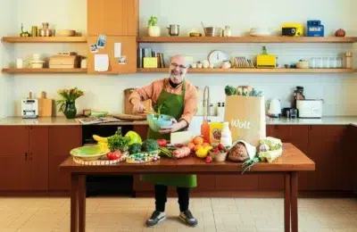 Pentru comenzile de minimum 150 de lei, Wolt oferă un voucher de 30 de lei pentru cumpărăturile de Paște