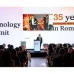 Studiu PwC: Doar 2% din firmele din România au o strategie AI completă