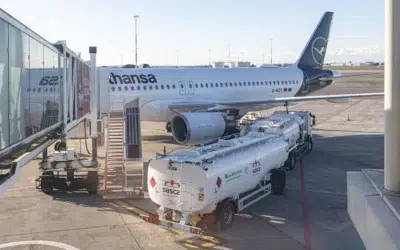 Lufthansa anulează 20.000 de zboruri din cauza prețului la combustibilul de avion