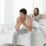 Se estimează că aplicațiile de dating cresc rata divorțurilor în rândul tinerilor