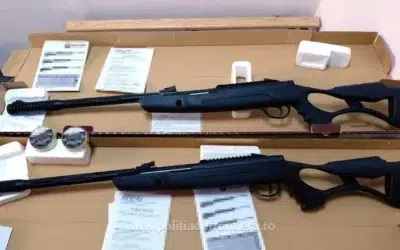 La Aeroportul Cluj s-au găsit două arme și 400 de proiectile într-un colet