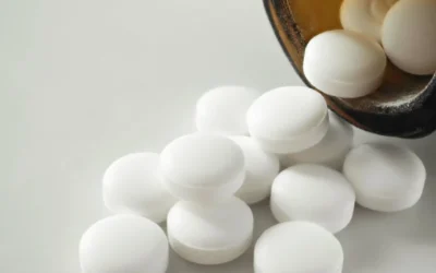 Aspirina reduce cu 50% riscul de cancer la colon și schimbă protocoalele medicale