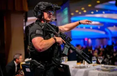 Un agent Secret Service împușcat la cina de la Casa Albă, Trump evacuat de urgență